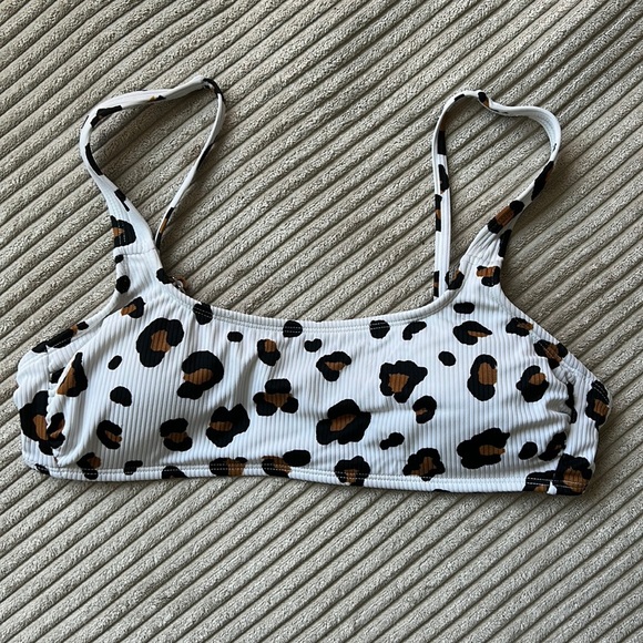 Leopard Print Bikini Top - Picture 1 of 2